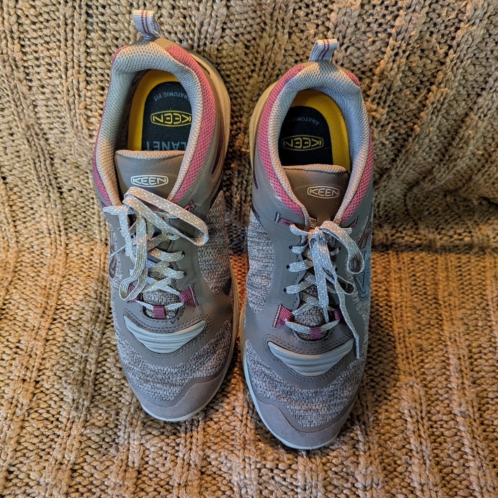 Keen Women's Terradora Flex Waterproof hiking shoe Sz. 11 - Picture 3 of 8
